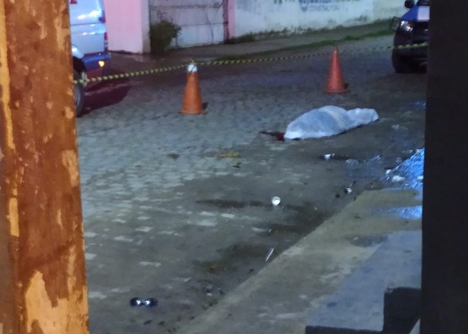Assassinato na madrugada, homem foi executado no bairro Jequiezinho