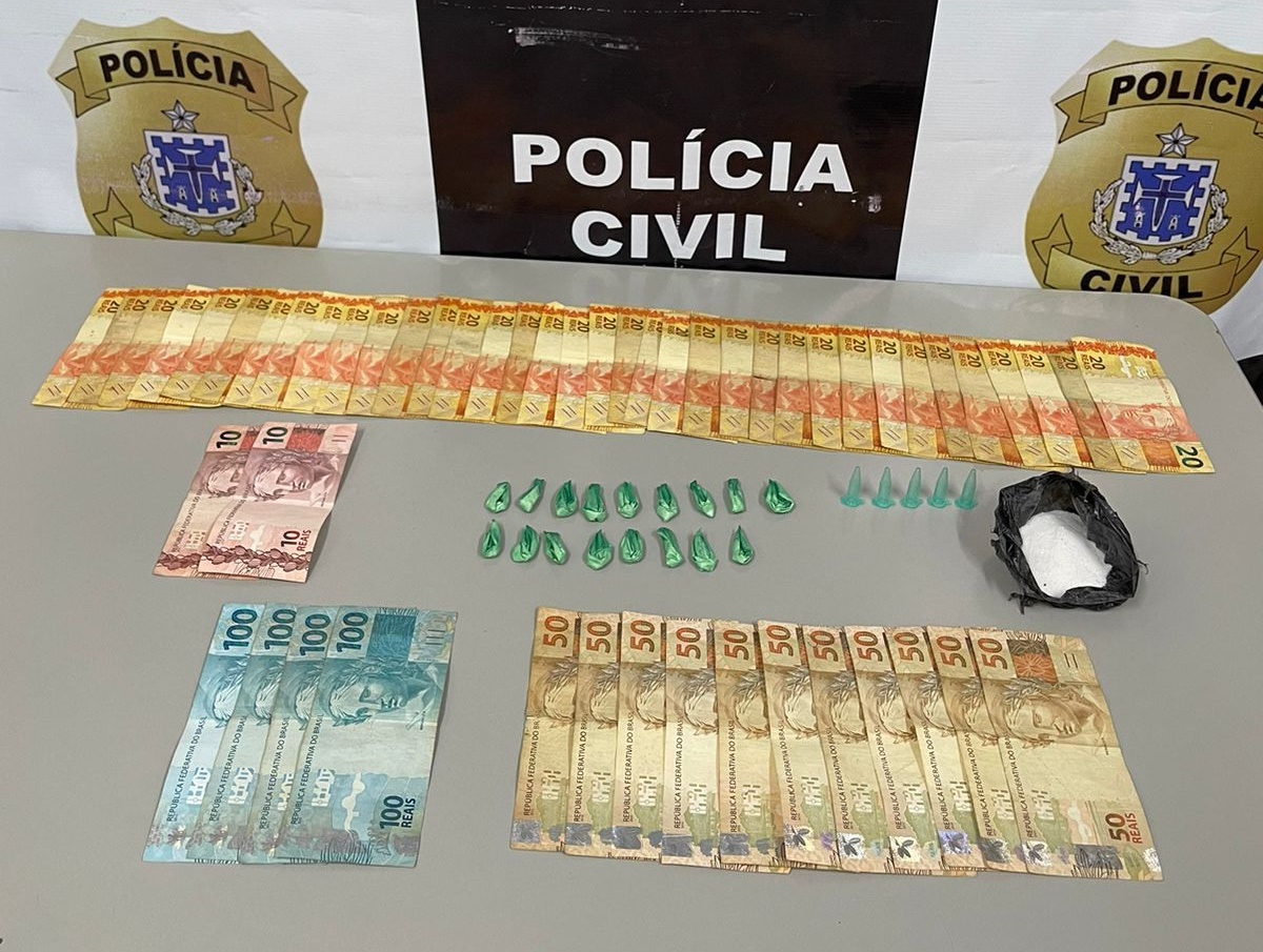 Ipiaú: droga e dinheiro estavam enterrados no quintal de casa do traficante