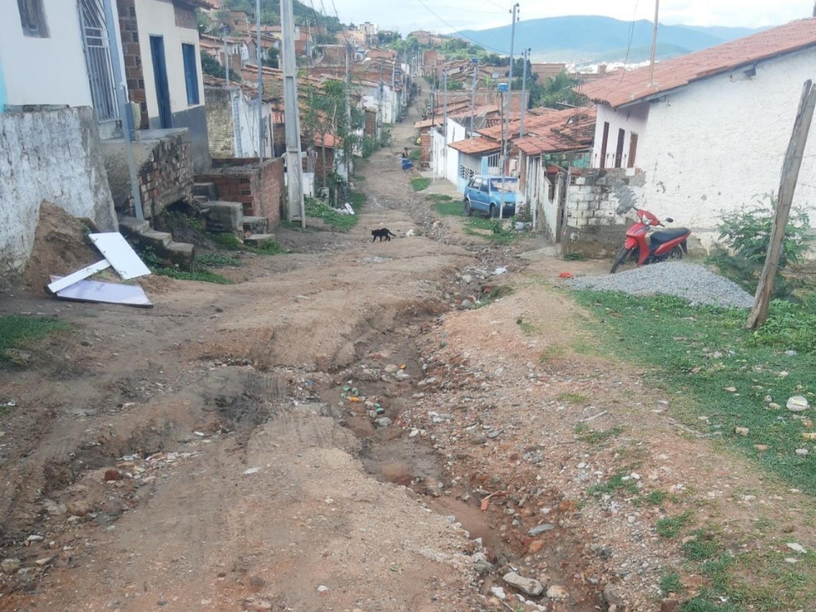 Moradores da Rua Goiás pedem socorro a Prefeitura de Jequié