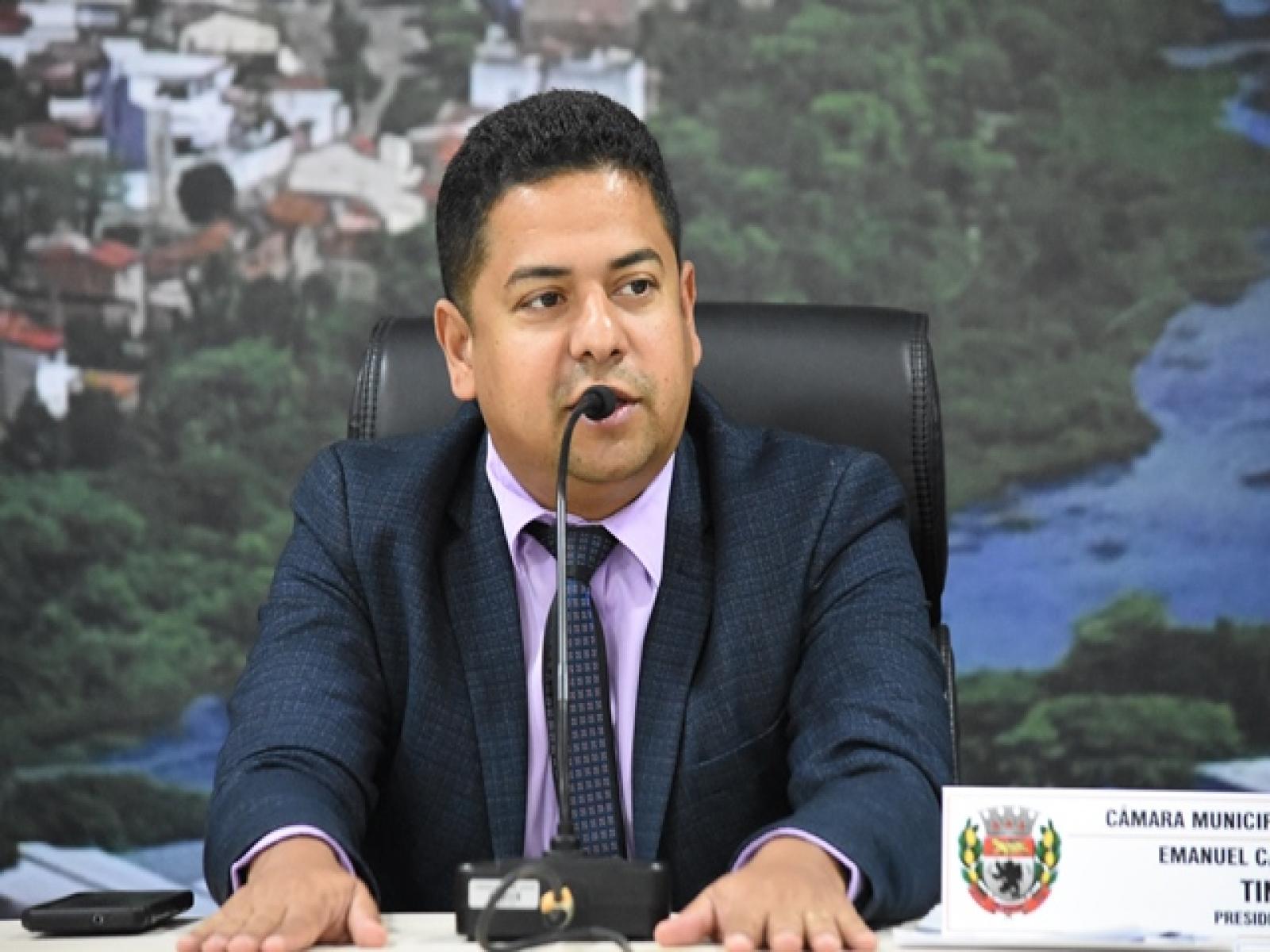 Tinho solicita construção de Praça na Rua Cidade de Brasília no Brasil Novo