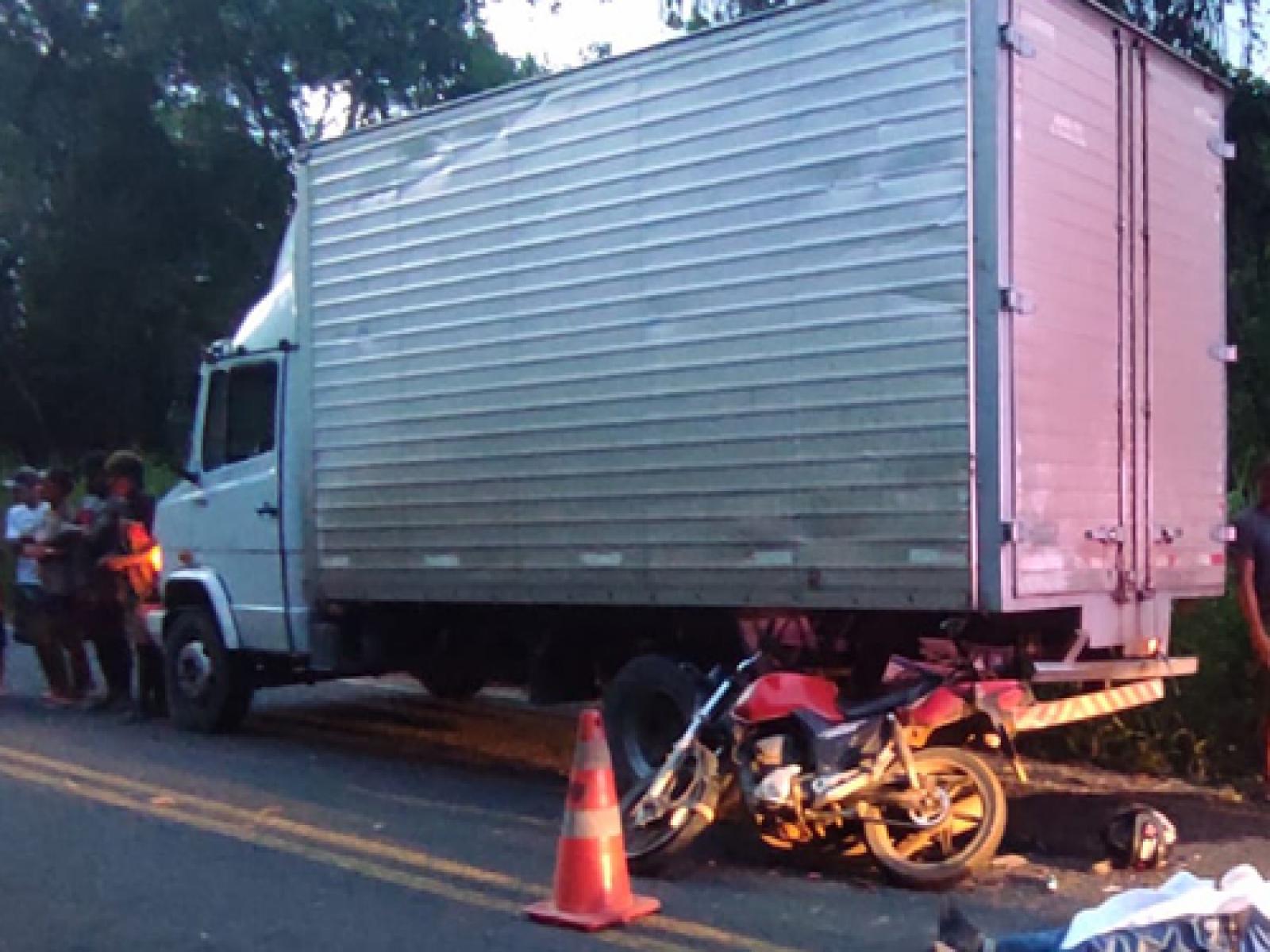 Motociclista morreu em acidente próximo ao Distrito de Acaraci