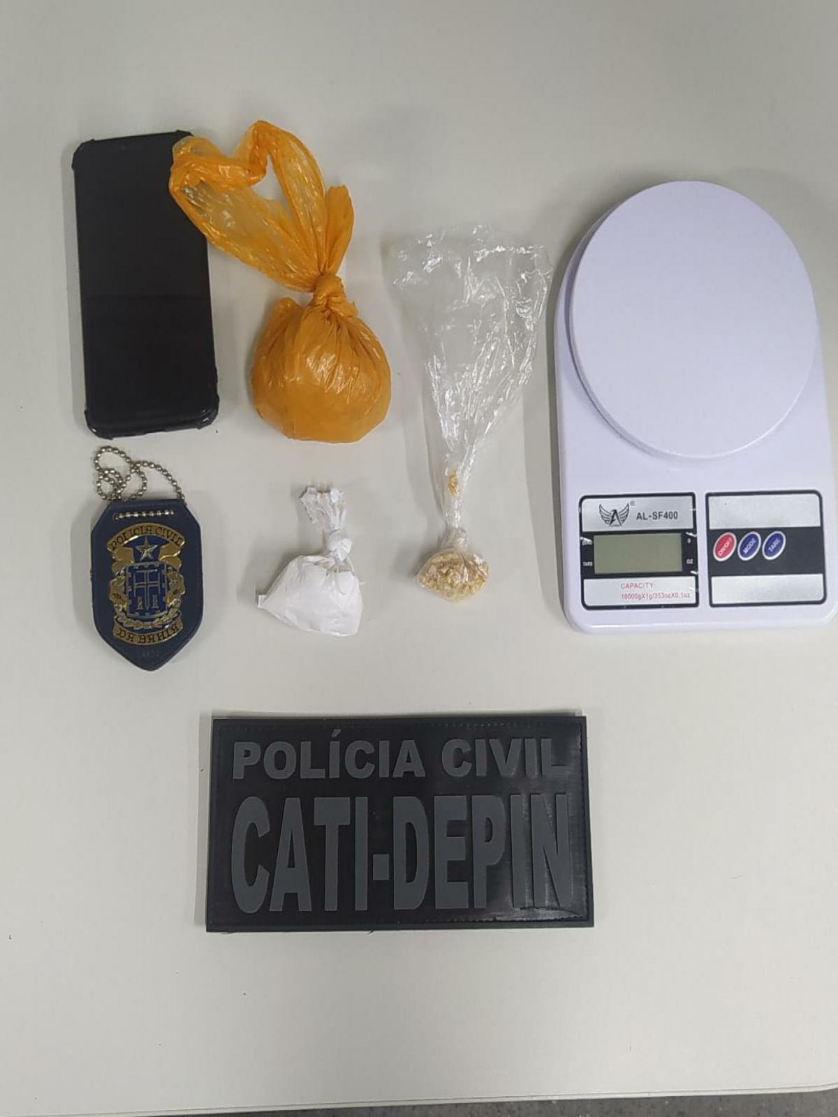 Polícia Civil desarticula trafico de drogas em um bar no Joaquim Romão