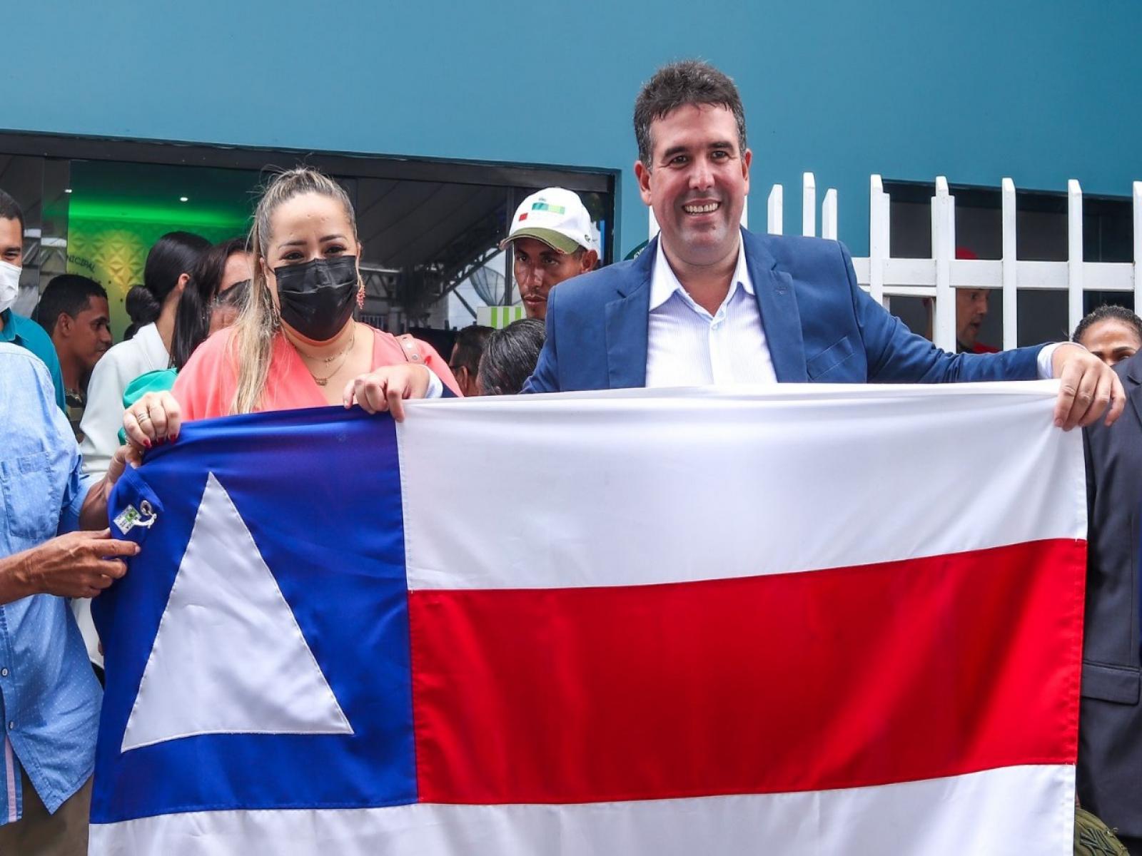 Vice-prefeita de Jequié, Polliana Leandro anuncia apoio a pré-candidatura de Patrick Lopes