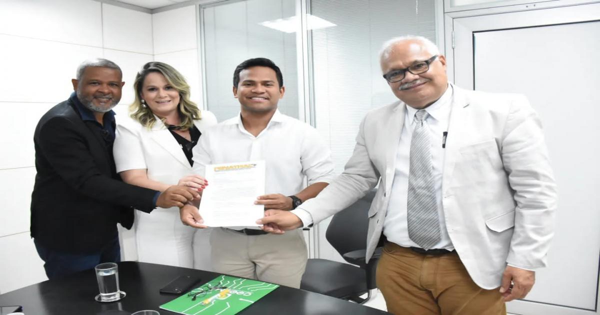 Presidente da Cooperativa de Transportes Borda da Mata se reuniu com o subsecretário do Ministério das Cidades para renovação da frota