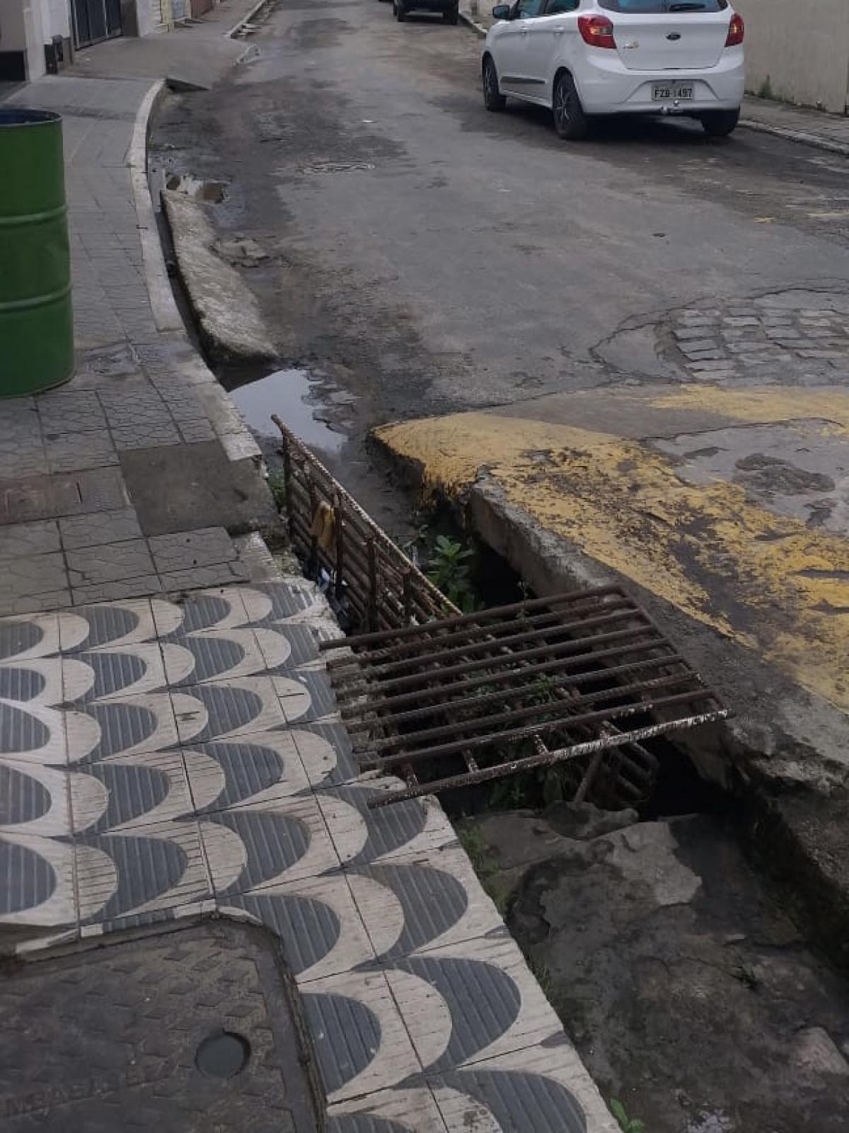 Armadilha na Rua Milton Muniz