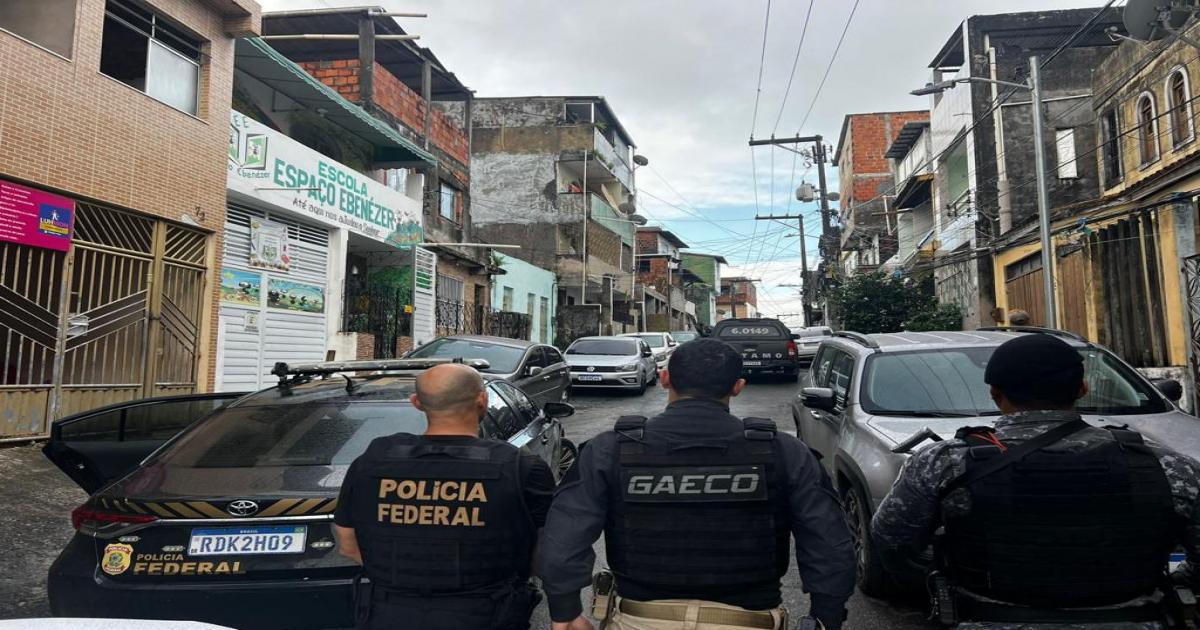 Operação Doze Malas combate tráfico internacional de drogas na Bahia e no Ceará