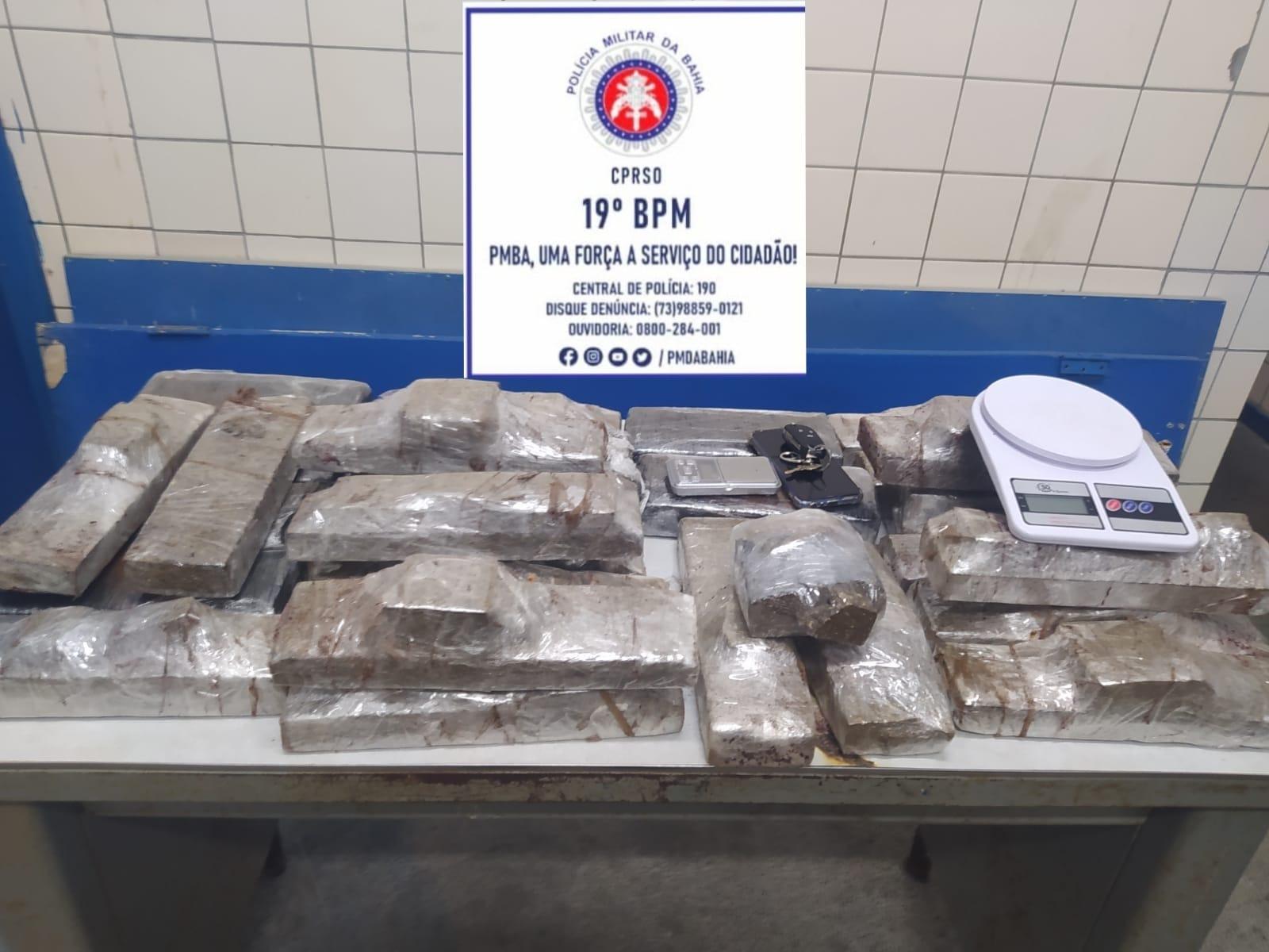 Polícia Militar prende traficante com 27 kg de drogas