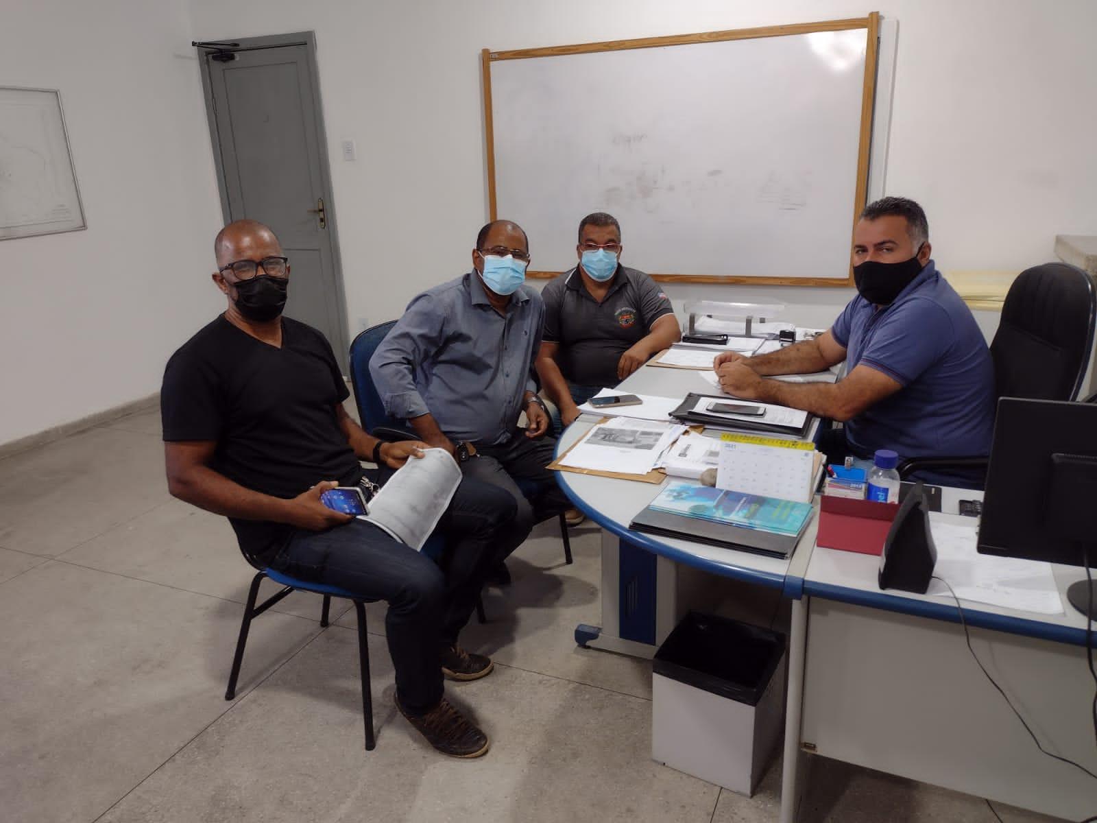 SOLDADO GILVAN SE REUNE COM SECRETÁRIO DE INFRAESTRUTURA E SOLICITA O SERVIÇO DE DRENAGEM E PAVIMENTAÇÃO ASFÁLTICA DO LOTEAMENTO NOVO HORIZONTE