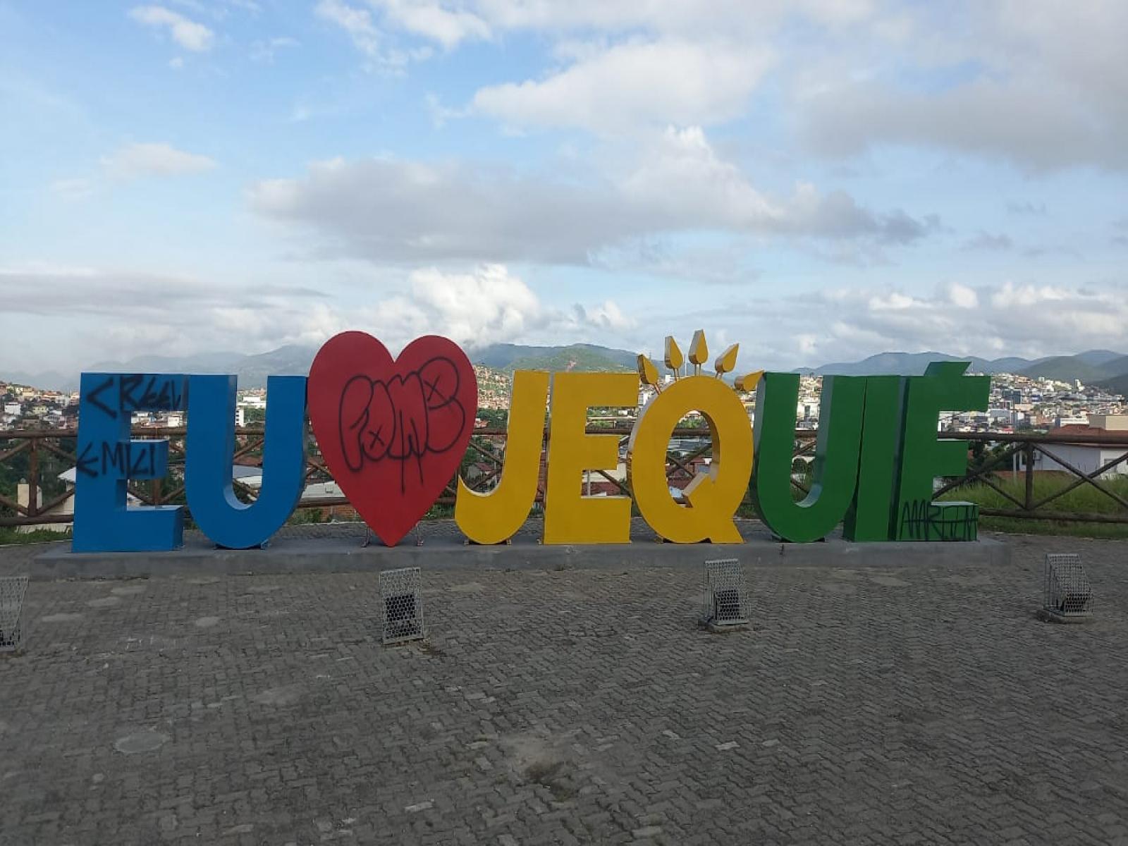 Guarda Municipal apreende pichadores responsáveis por vandalizar equipamentos públicos