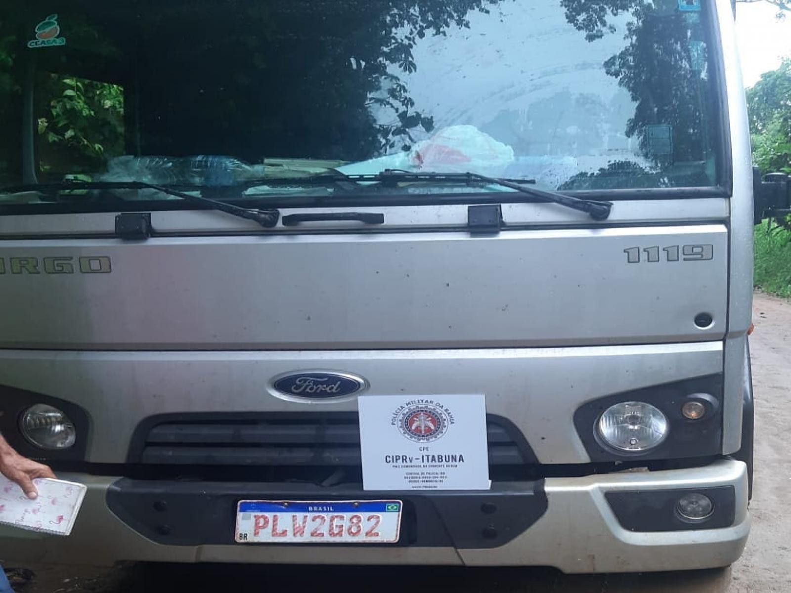 PRE recupera caminhão roubado na BR 101