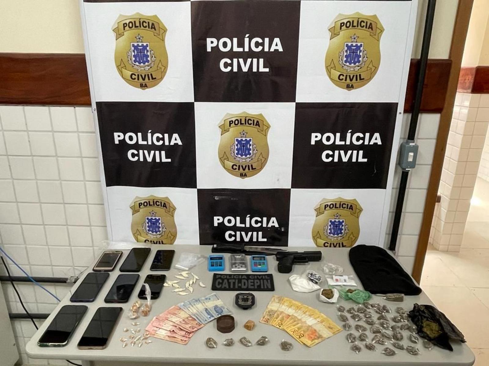 Polícia Civil prende 3 traficantes durante operação Unum Corpus