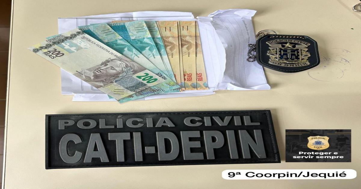 Manoel Vitorino: jovem é preso em flagrante portando dinheiro falso