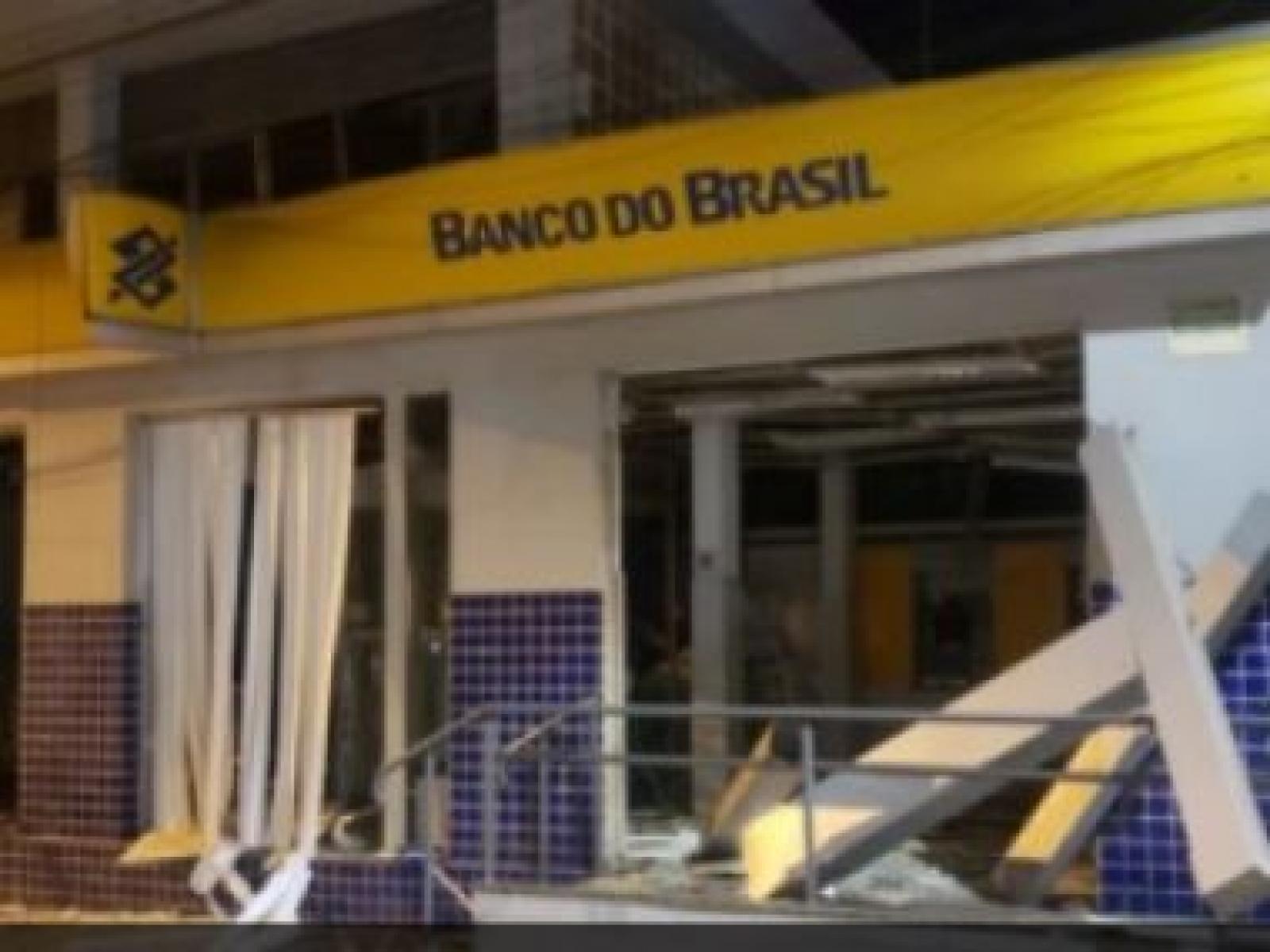 Iguaí: Agência do Banco do Brasil foi explodida; criminosos espalharam pregos durante a fuga