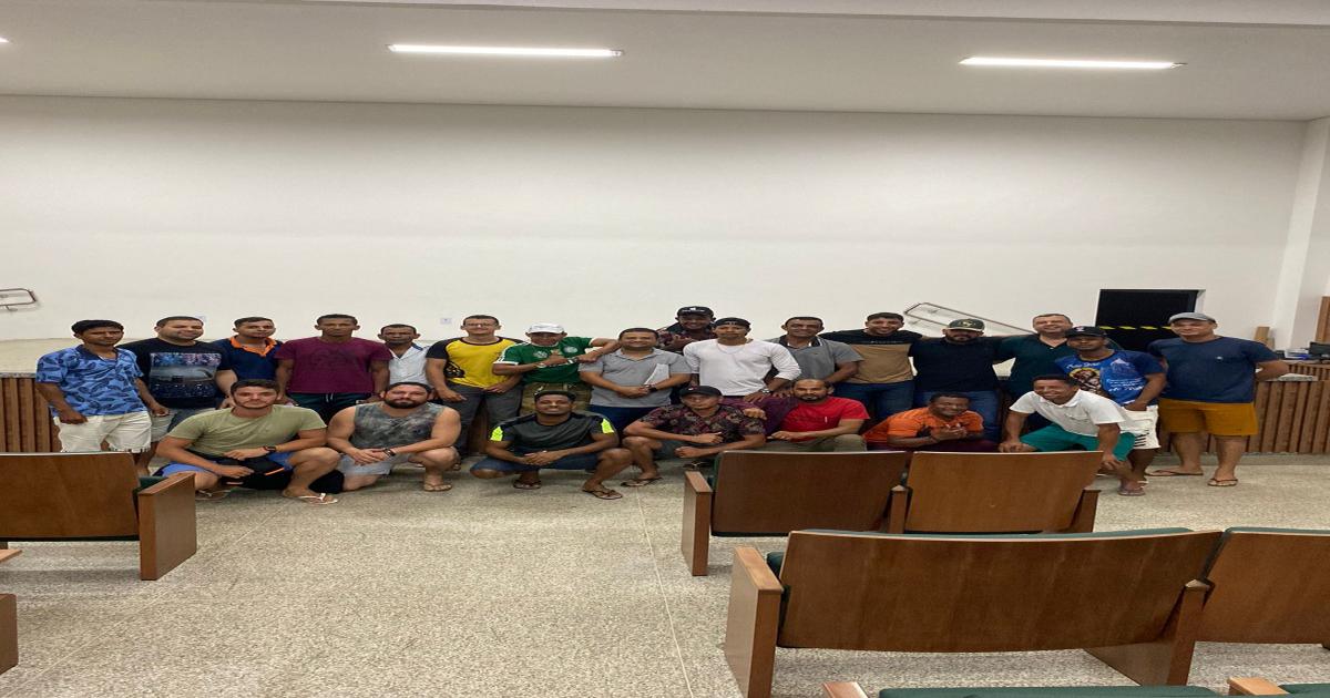 Prefeitura realiza reunião com músicos da cidade