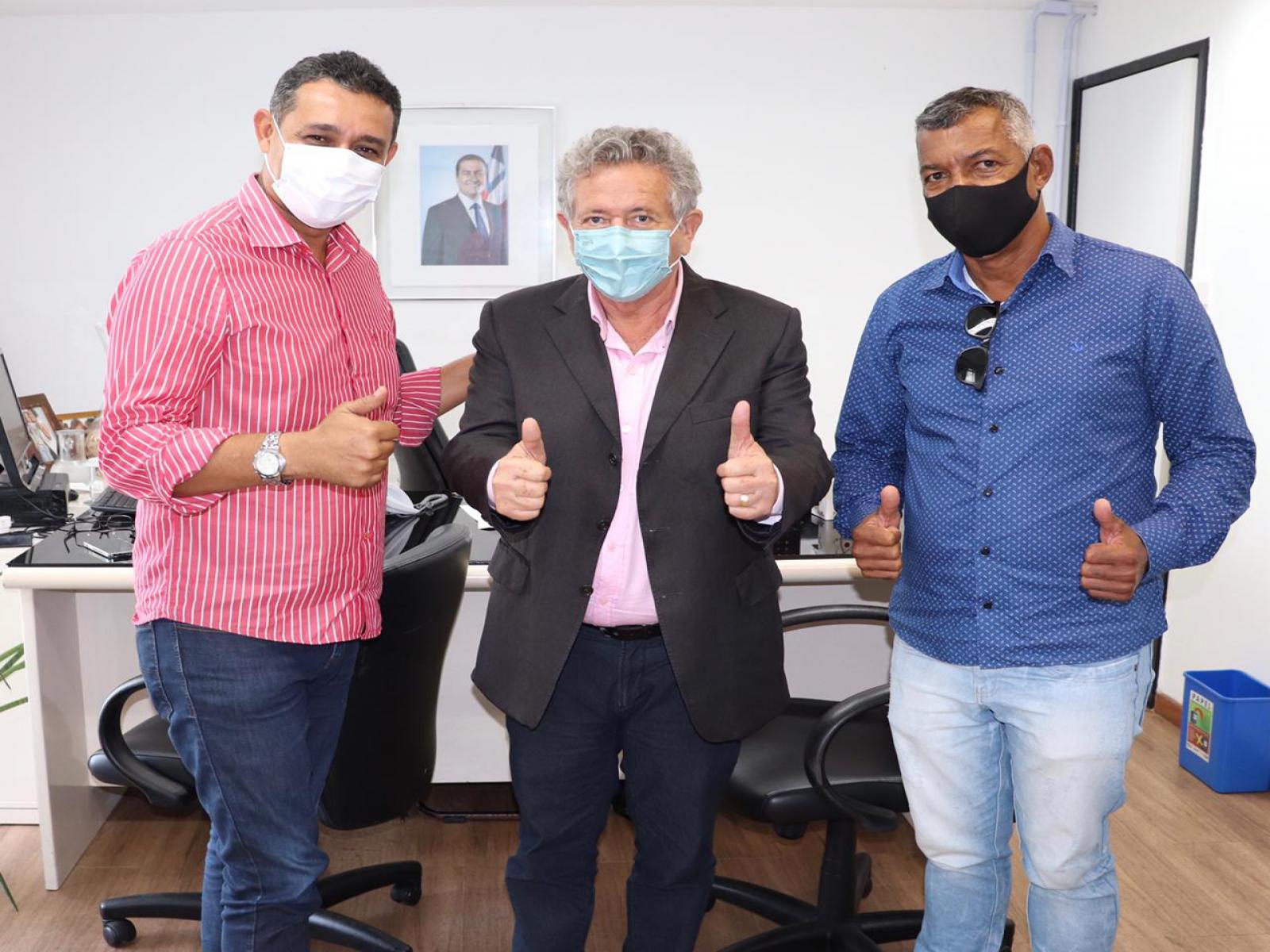Patriota ensaia retomada de namoro com grupo de Rui Cost