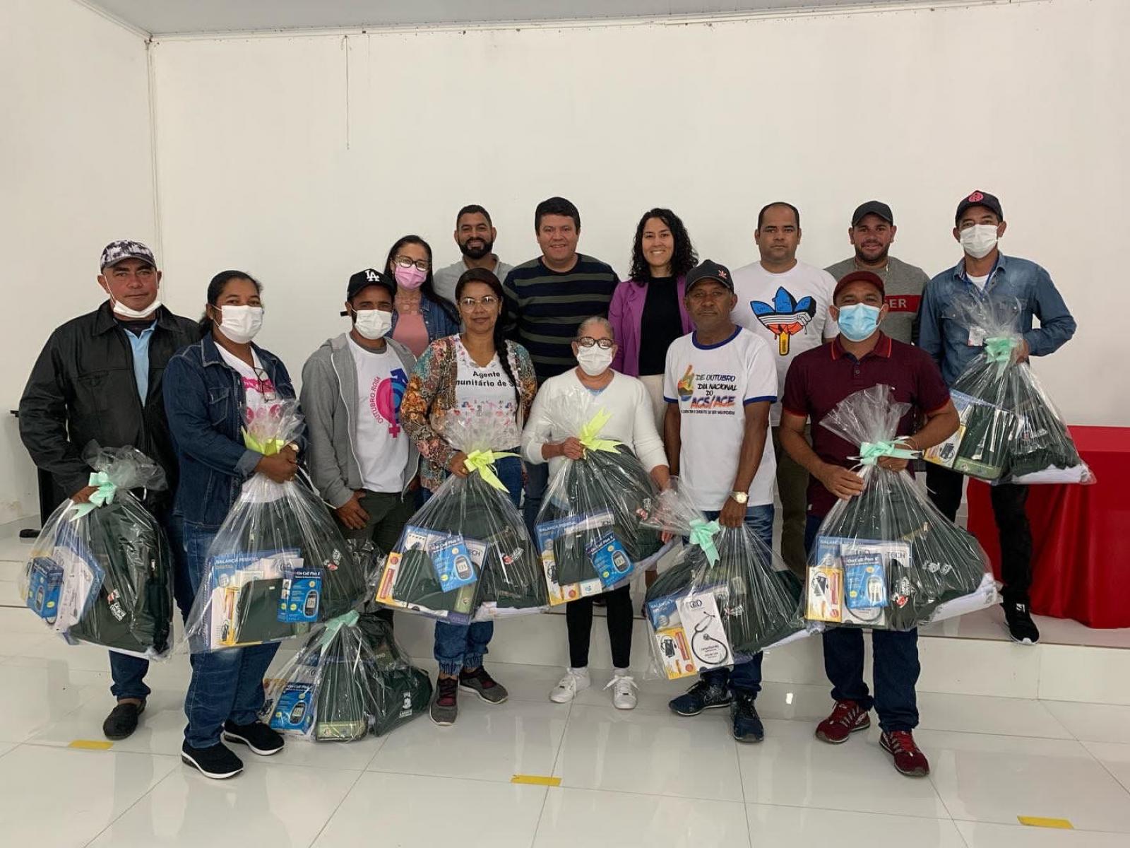 Lafaiete Coutinho: Prefeitura entrega novo equipamentos para os agentes comunitários de saúde