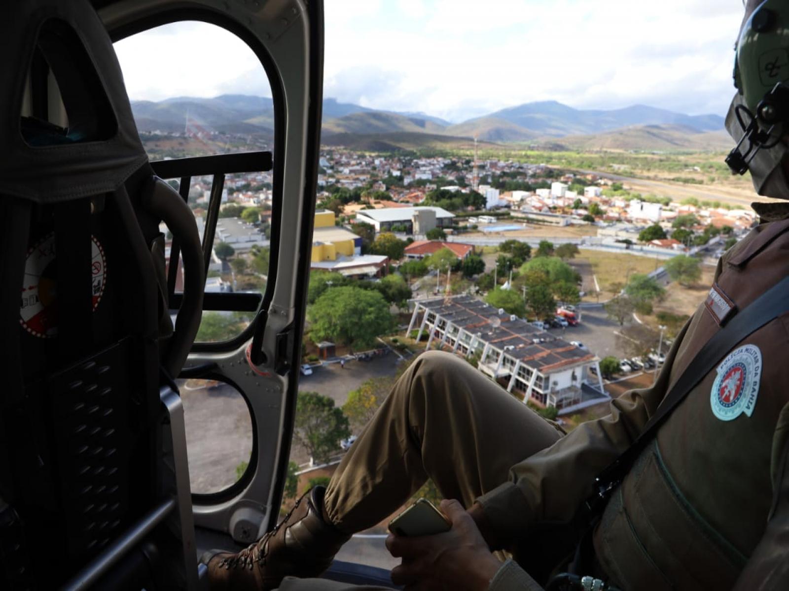 19°BPM realiza reconhecimento aéreo da cidade de Jequié