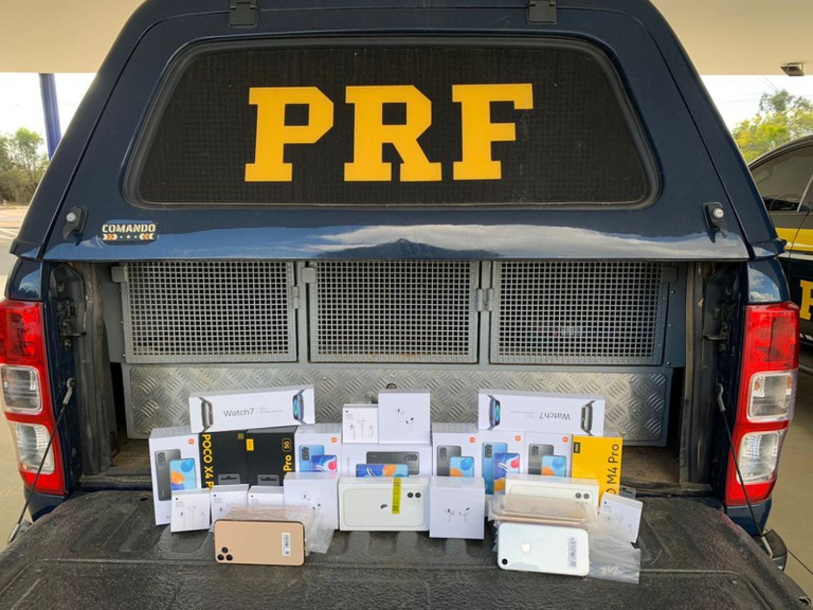 PRF apreende celulares e eletrônicos avaliados em 80.000 reais na BR 116