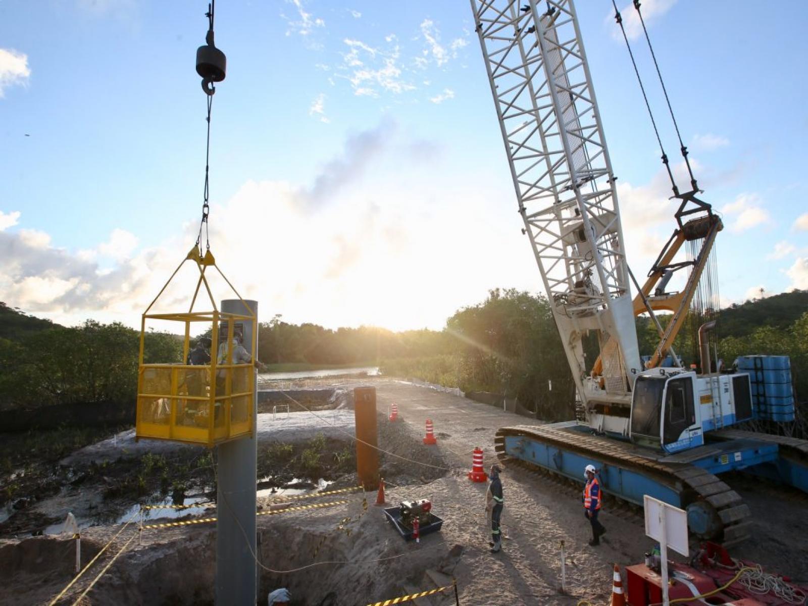 Obras do Porto Sul impulsionam economia no sul da Bahia