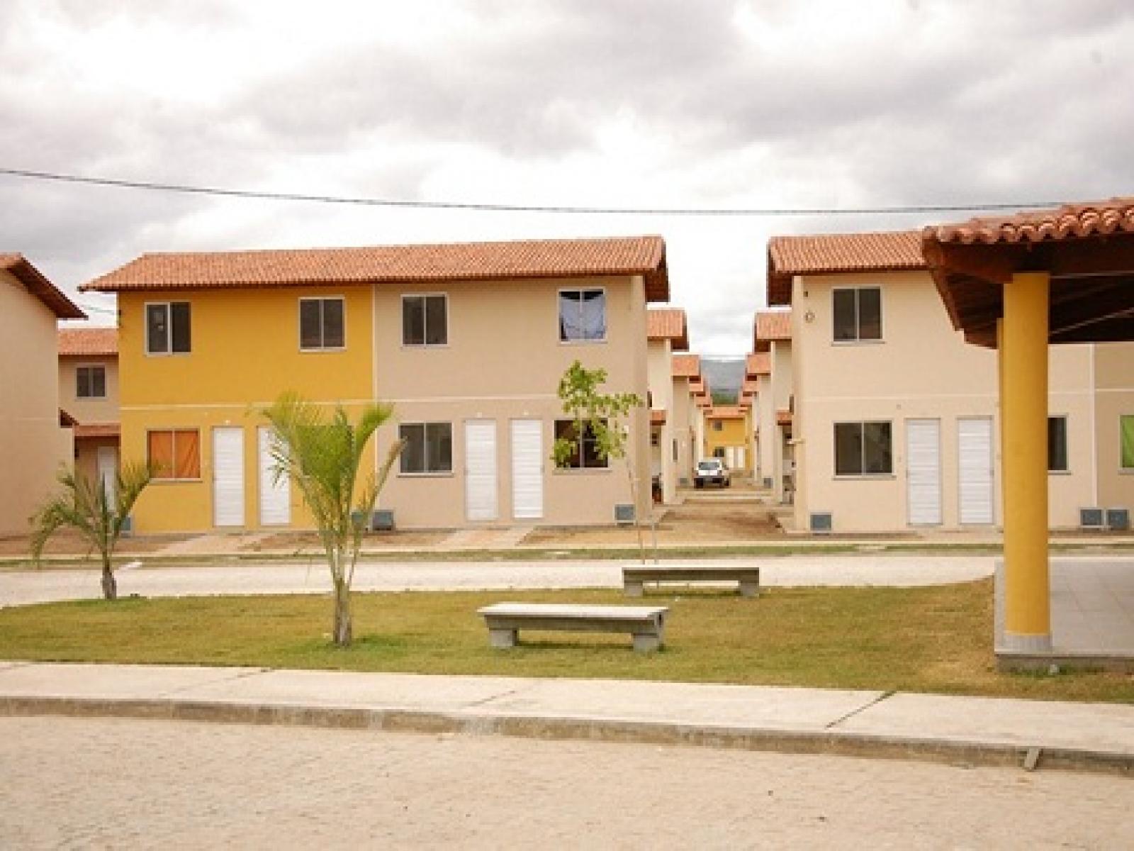 Soldado Gilvan pede construção de Centro Esportivo para atender os Residenciais Cachoeirinha I, II e III