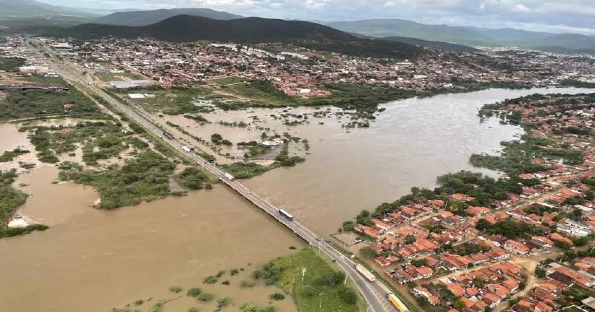 Bui Bulhões propõe isenção de IPTU e ALVARÁ em 2023 aos atingidos pela cheia do Rio das Contas
