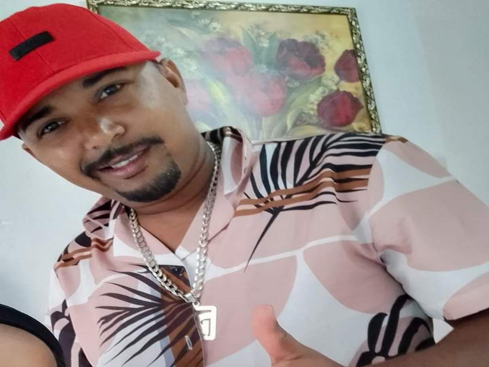 Bandidos em um carro assassinaram homem na Avenida Beira Rio