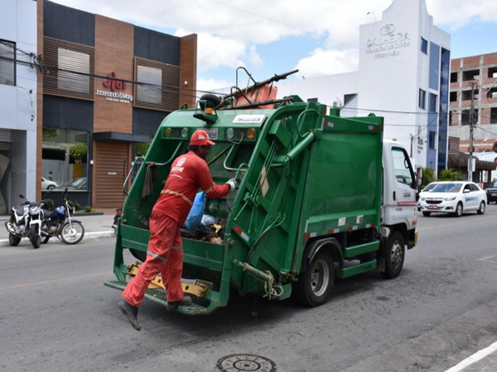 Impasse entre sindicato e Locar atrasou a coleta de lixo em Jequié