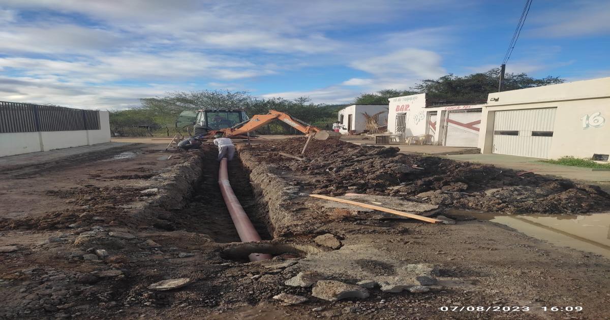Embasa dá continuidade obra de esgotamento sanitário no Loteamento Amaralina