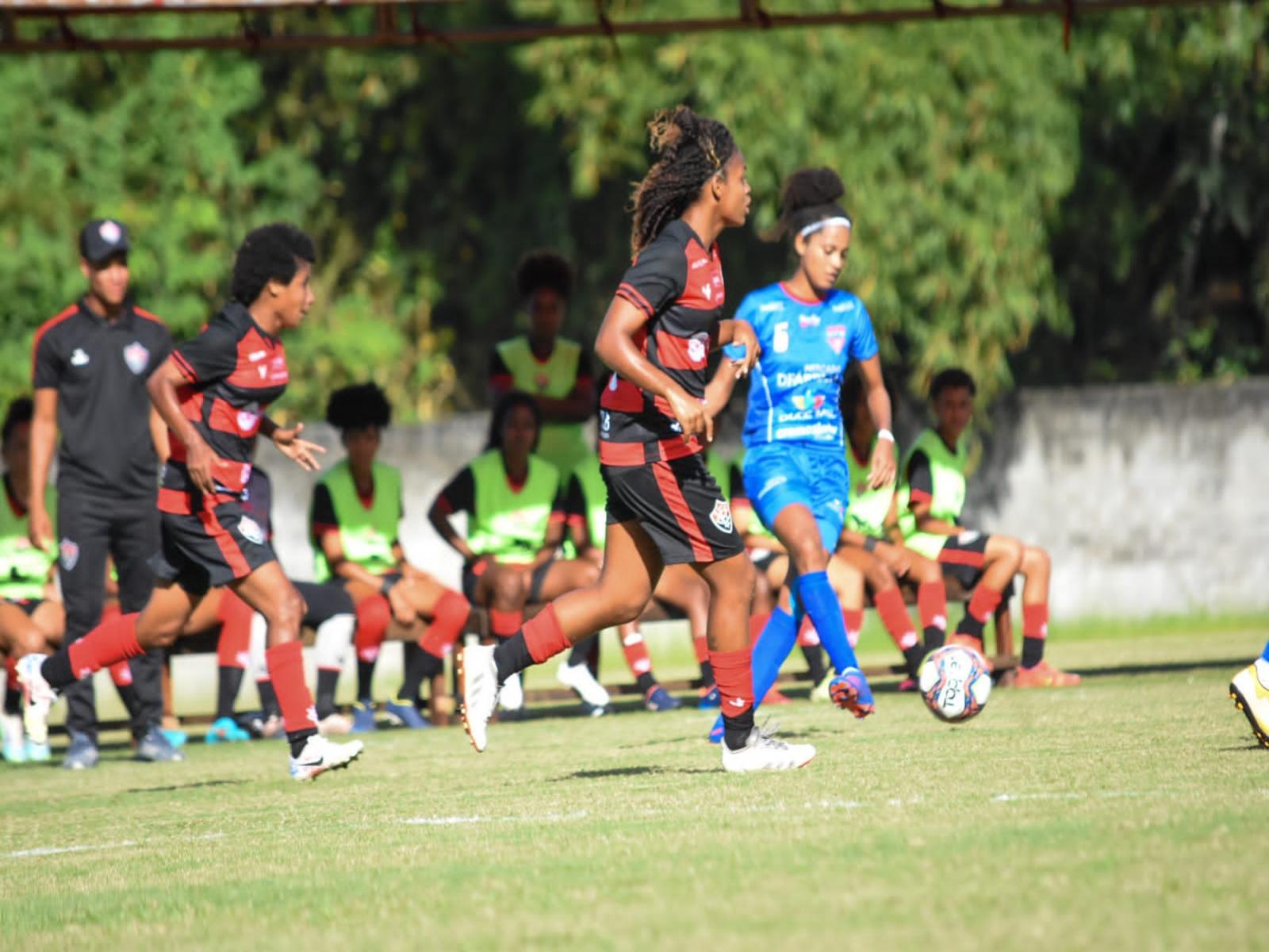 Vitória vence o Doce Mel por 2 x 1 no Barradão em partida bastante equilibrada