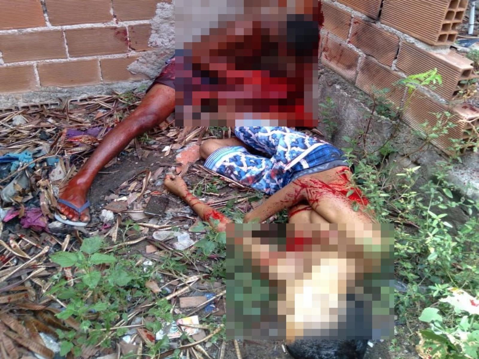 Duas pessoas foram assassinadas no bairro Jequiezinho