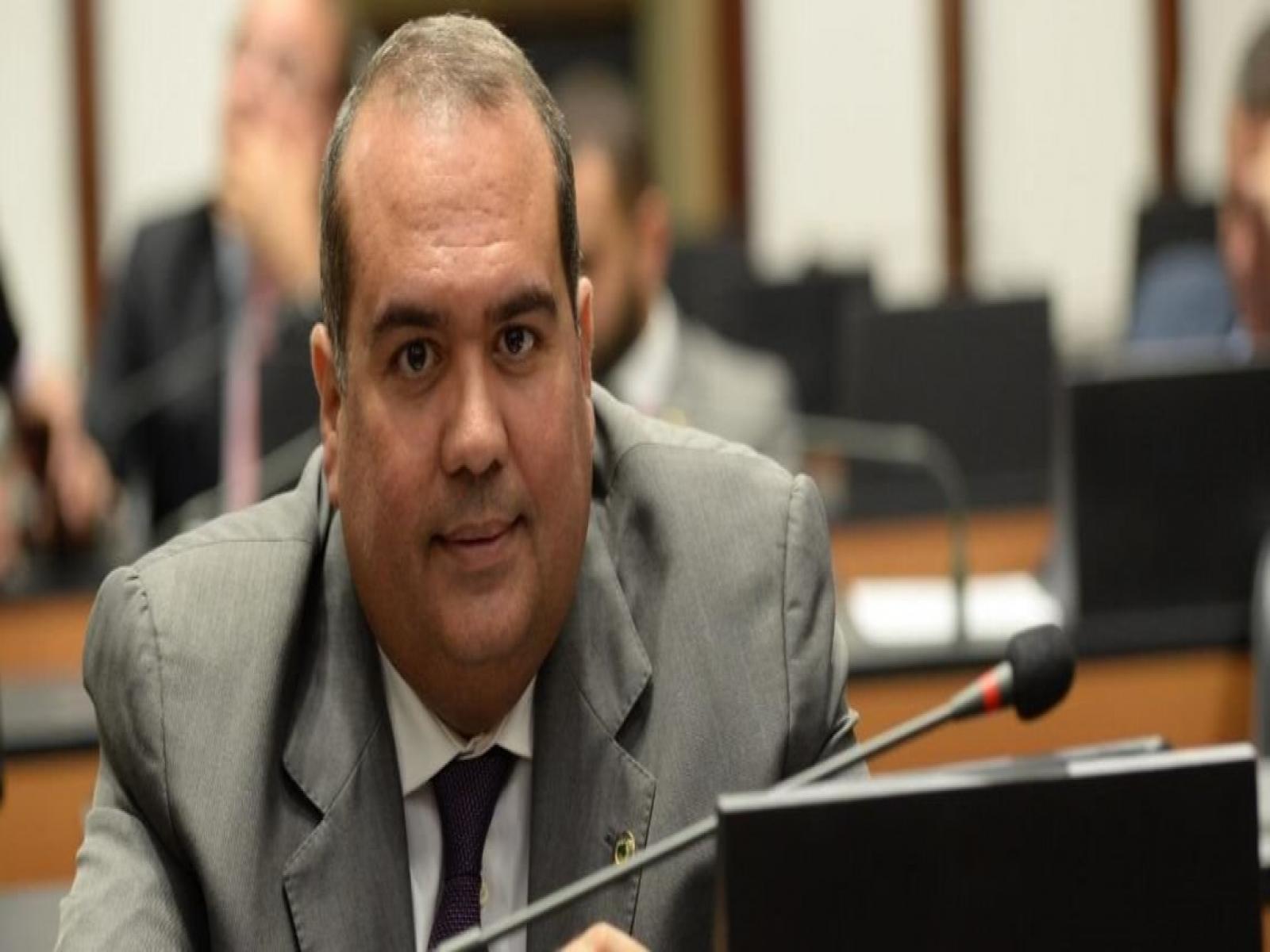 Sandro Régis rebate Bira Corôa: Deveria estar mais preocupado com a educação da Bahia, última colocada no país