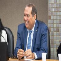 Sandro Régis comenta liderança de Bruno Reis em pesquisa da Record