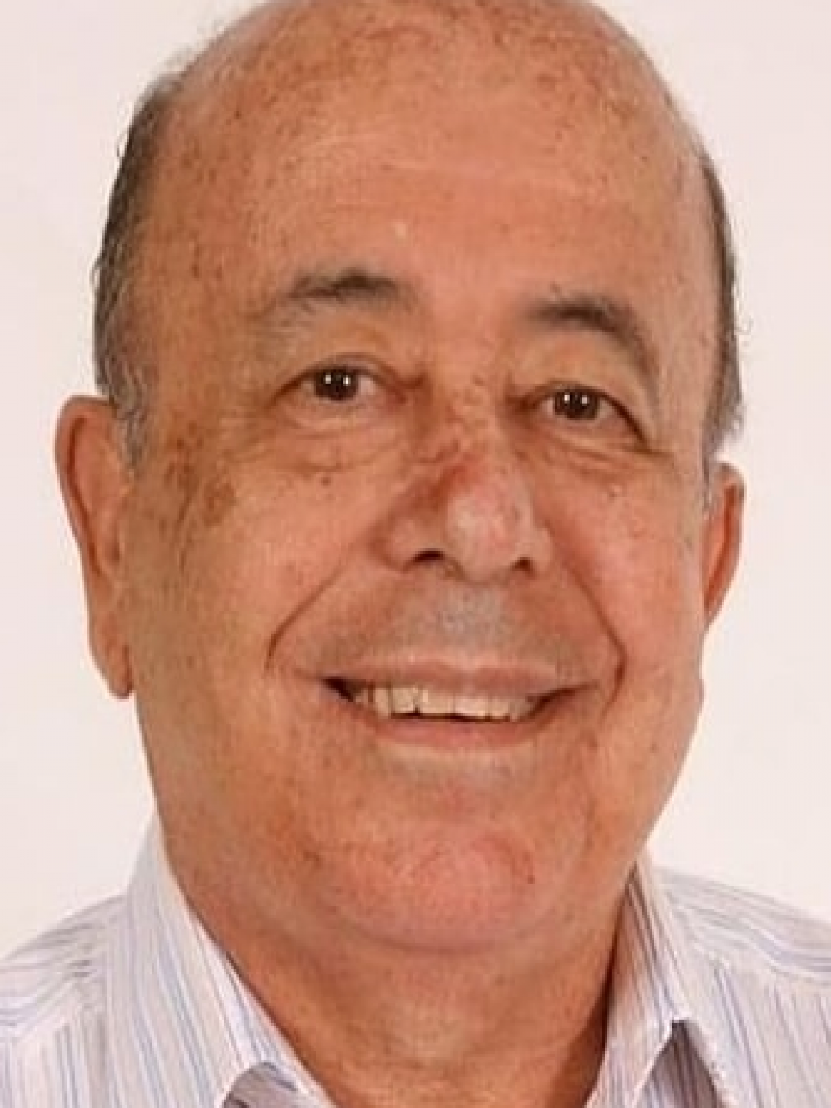 Por iniciativa do vereador Bui Bulhões, Câmara faz homenagem póstuma ao Sr. Armando Cardoso