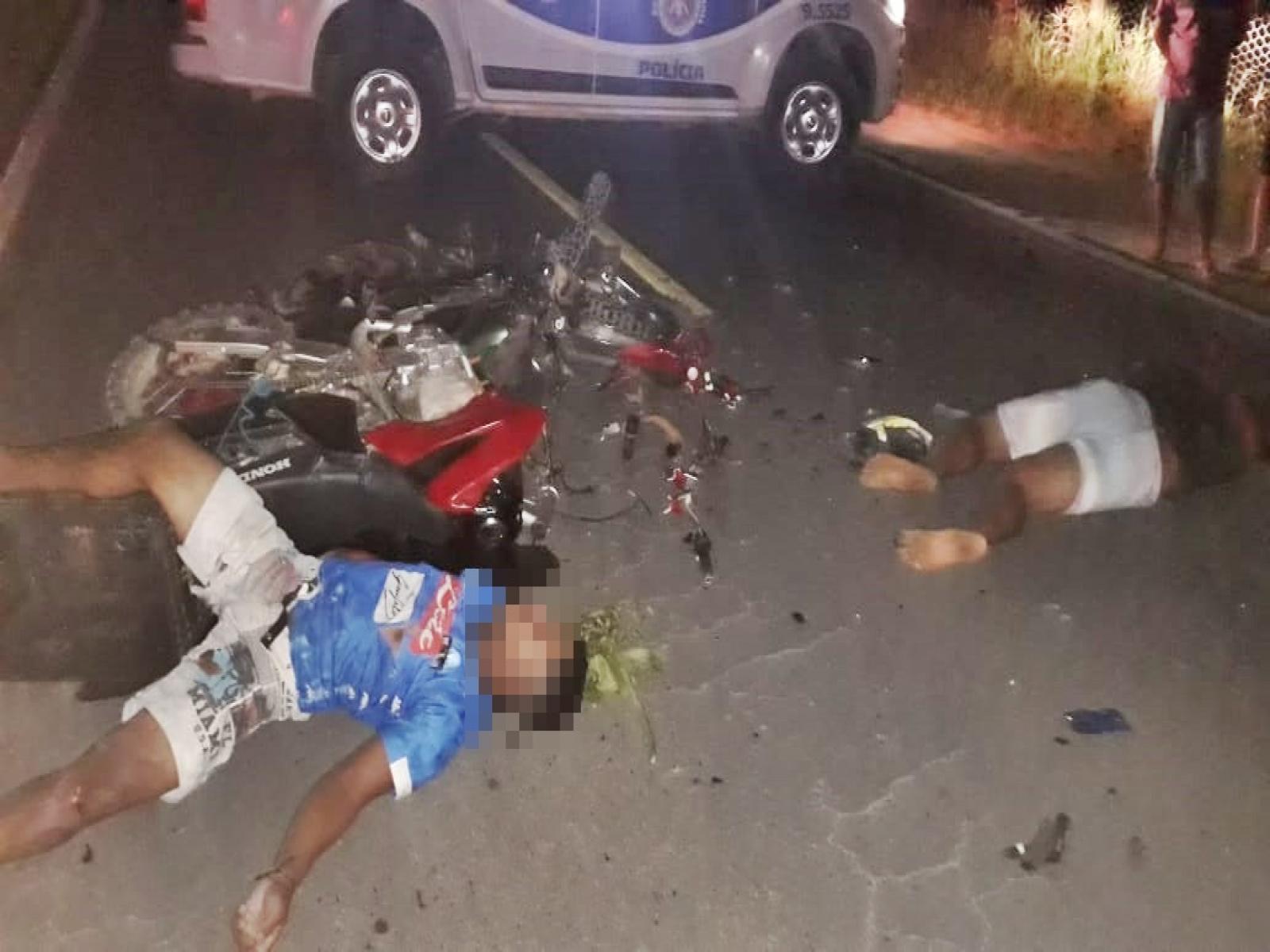 Colisão entre duas motos mata duas pessoas na BR 330