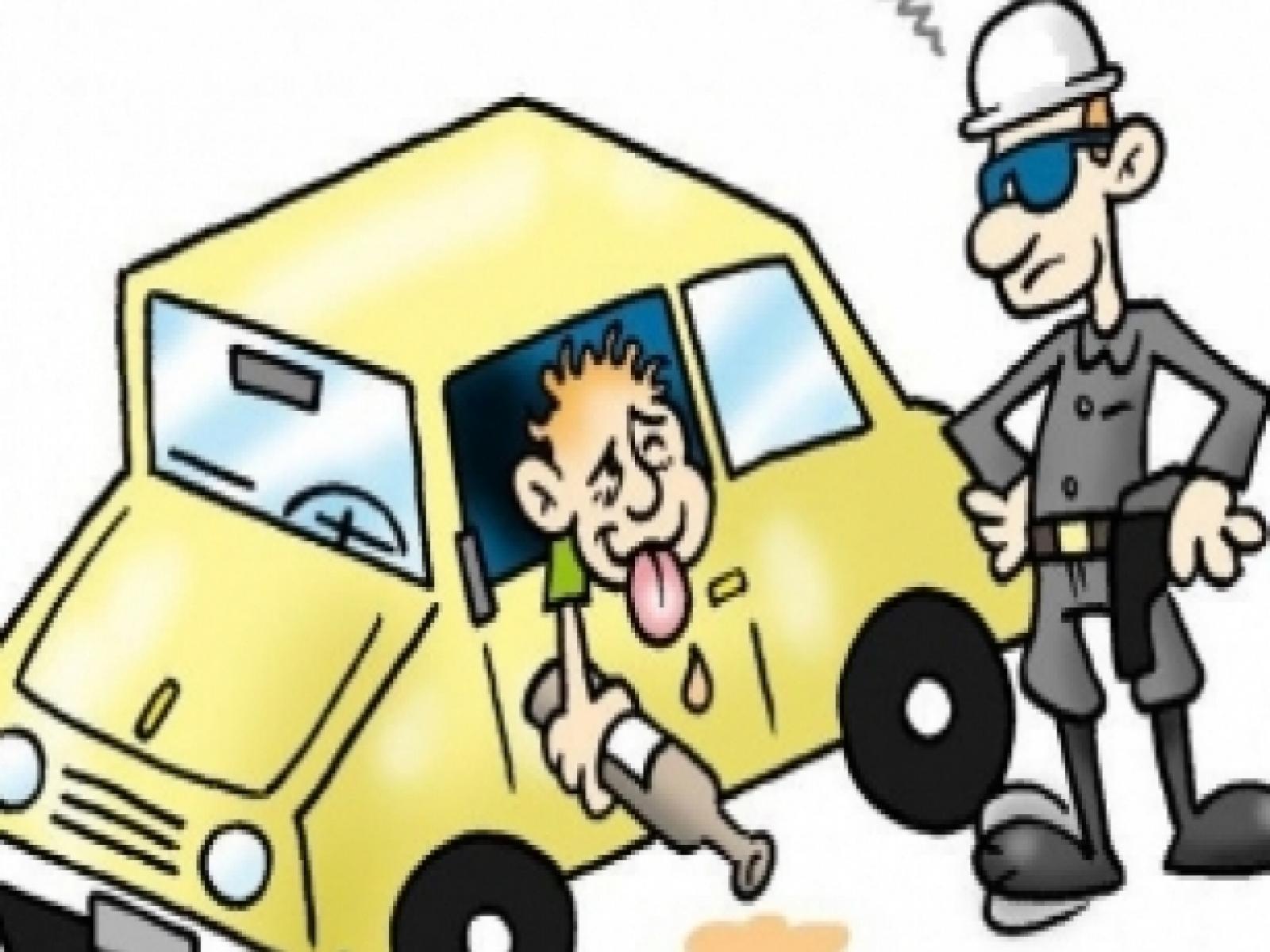 Motorista bêbedo é detido após acidente na Avenida Jequitibá