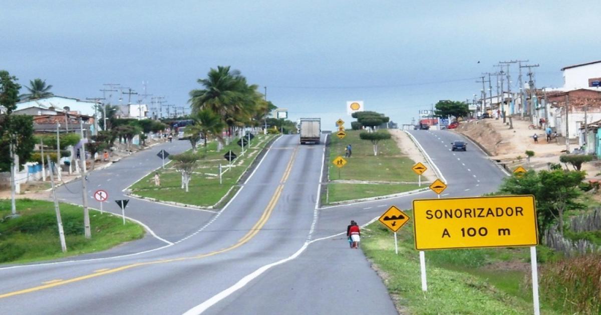Deputado Hassan solicita passarelas sobre a BR-116 no Entroncamento de Jaguaquara