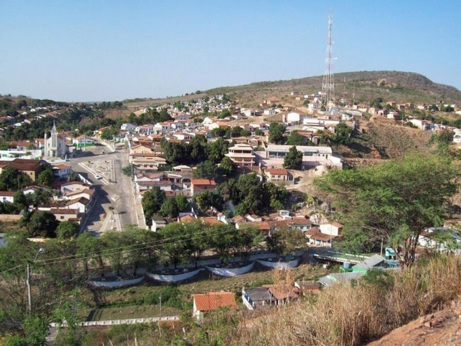 Justiça decreta indisponibilidade de bens de prefeito de Encruzilhada e mais cinco acusados por fraudes em licitações