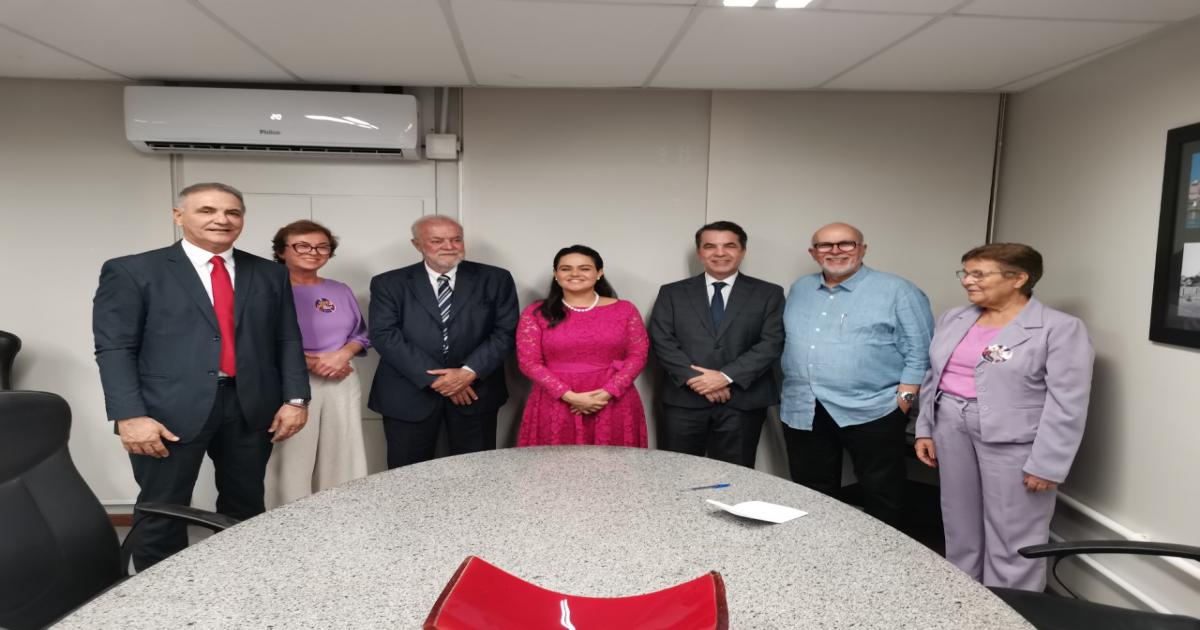 NOVA CONSELHEIRA TOMA POSSE NO TCM