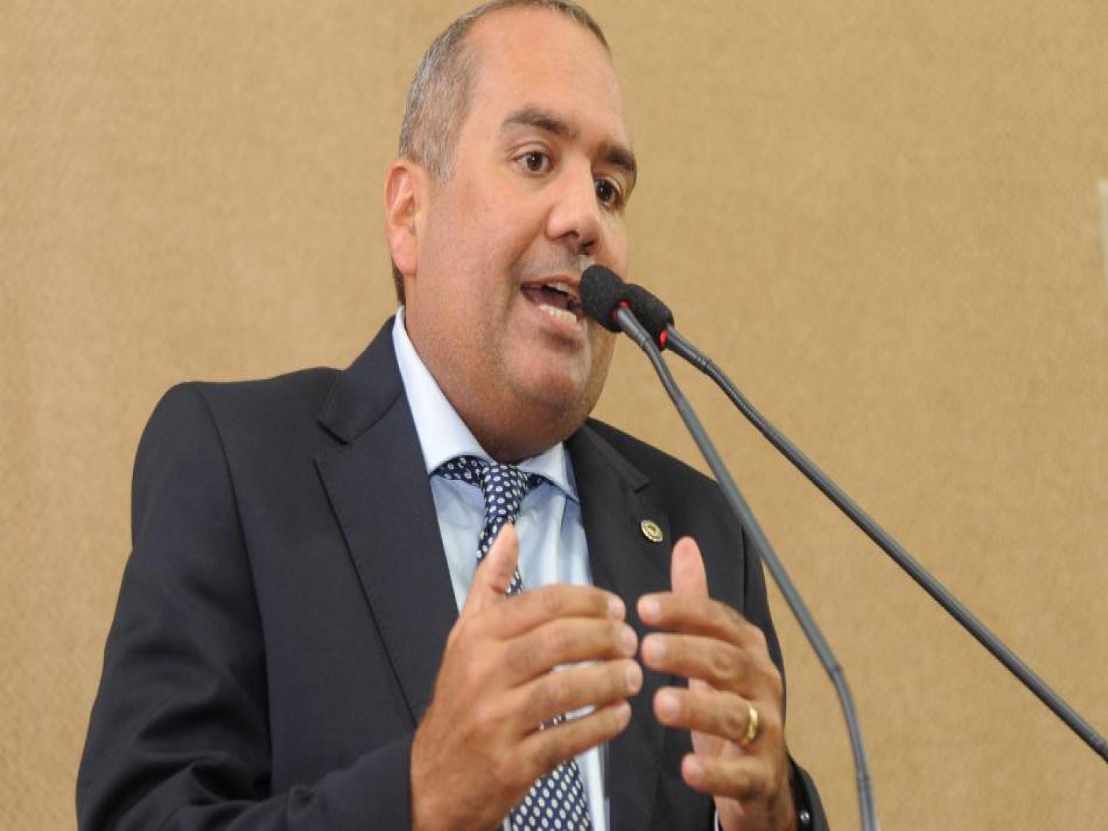 A sensação é que a violência só aumenta na Bahia, diz Sandro Régis sobre final de semana mais violento de 2022