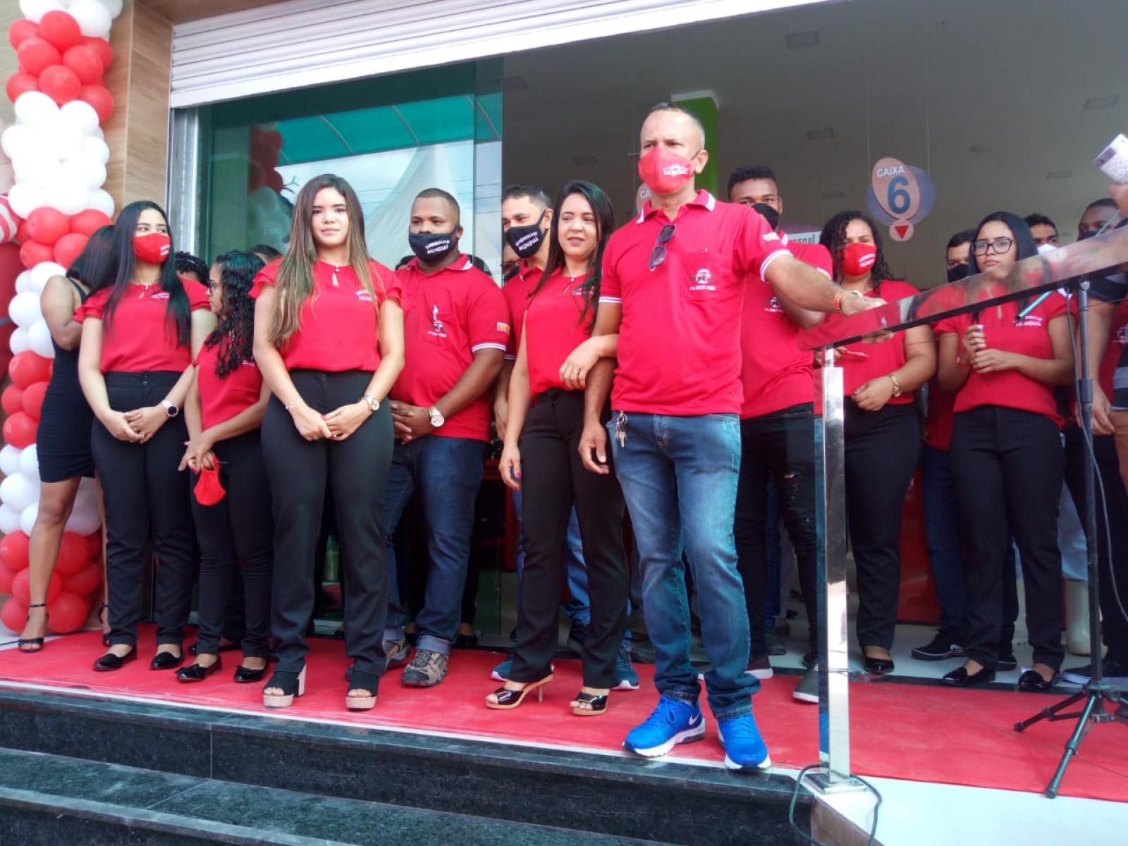 INAUGURAÇÃO DO SUPERMERCADO MUNDIAL FOI UM SUCESSO