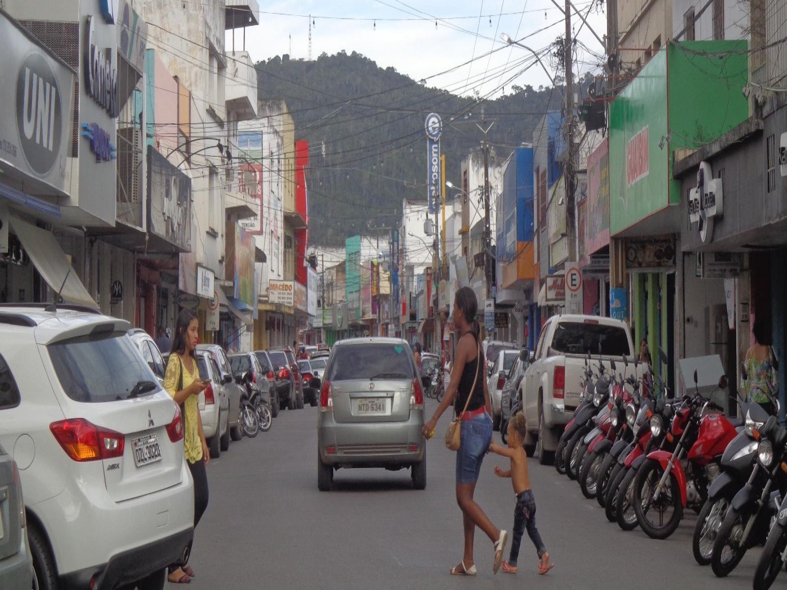 Ipiaú: Zona azul é impopular mas necessária para abrir vagas de estacionamento no centro