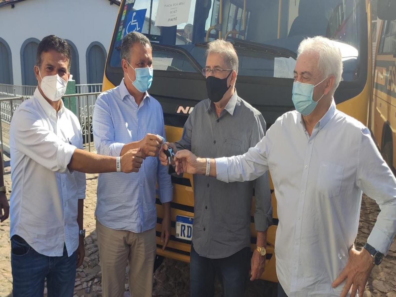 Agenda com Rui em Andaraí reúne cerca de 30 prefeitos e parlamentares