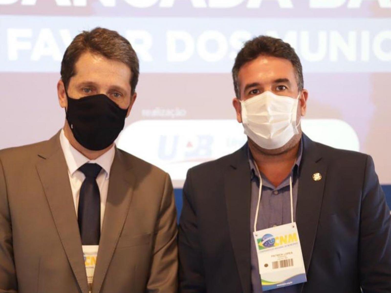 Zé Cocá e Patrick Lopes viajam a Brasília pelo fortalecimento dos municípios da Bahia.