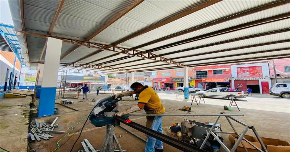Grades já começam a ser instaladas no Hortifruti Municipal de Jitaúna