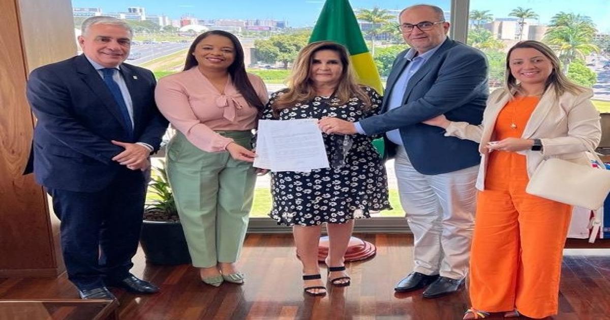 Deputado Hassan reúne-se com secretário de Assuntos Federativos para tratar de demandas da Bahia