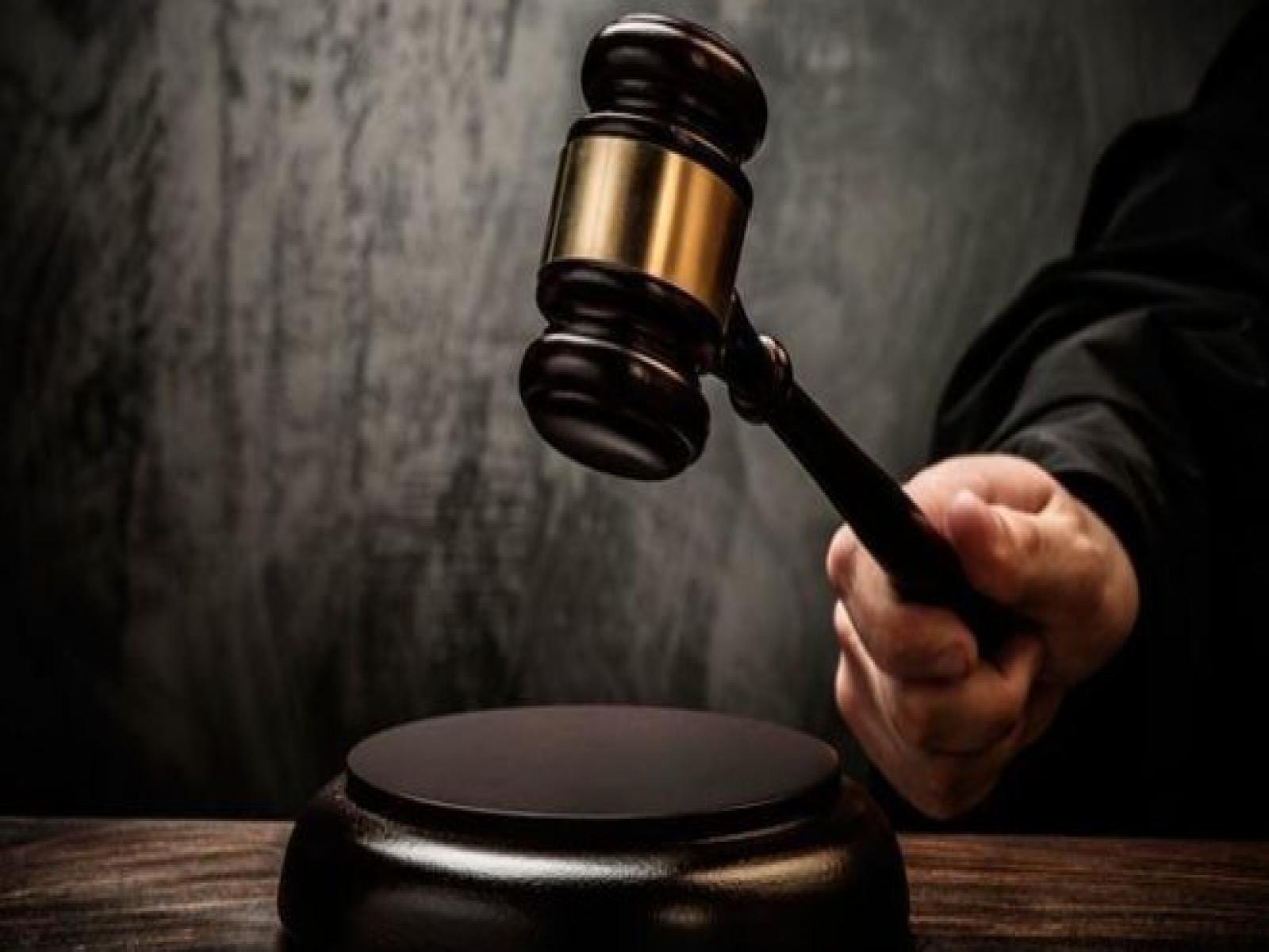 Homem é condenado a 28 anos de prisão por estupro e homicídio de enteada