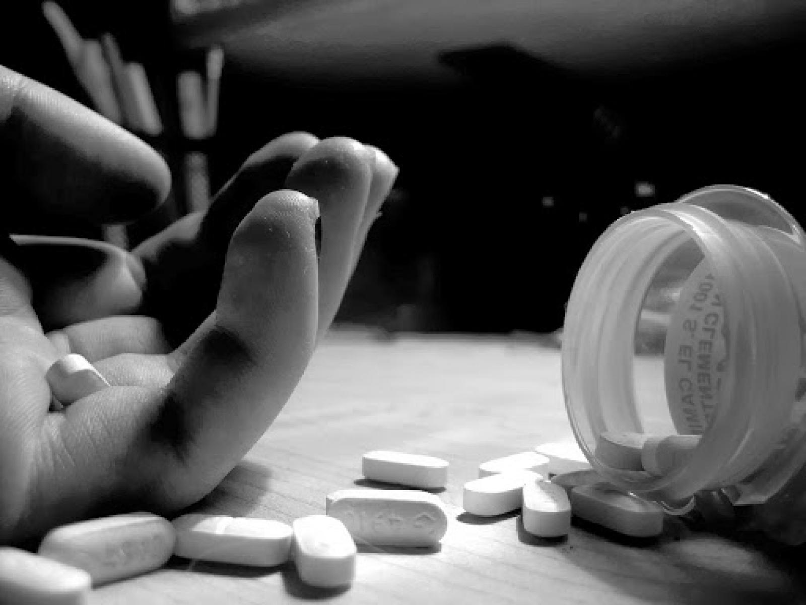 Jovem tentou se suicidar tomando veneno no bairro Jequiezinho