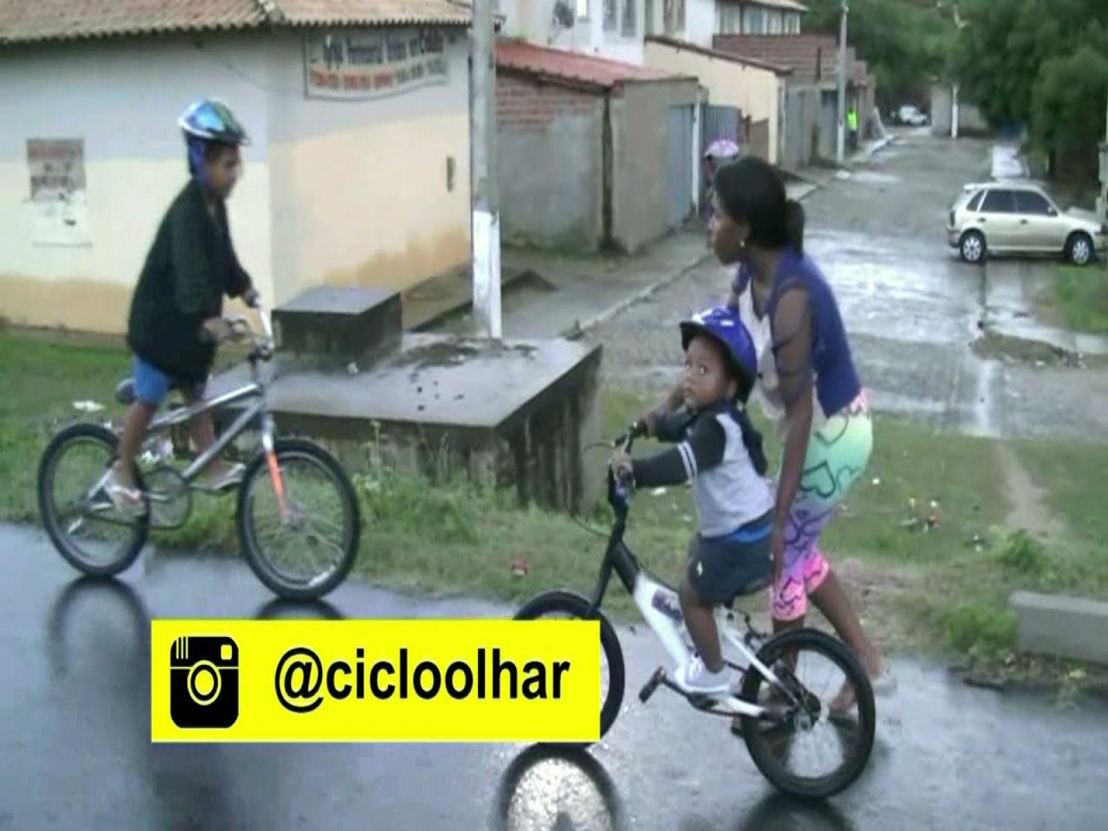 Em 1 minuto: doações de capacetes de bike em Jequié - BA.