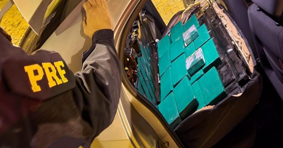 PRF apreende 38 Kg de cocaína avaliada em quase R$ 7 milhões e prende motorista por tráfico de drogas em Caetité