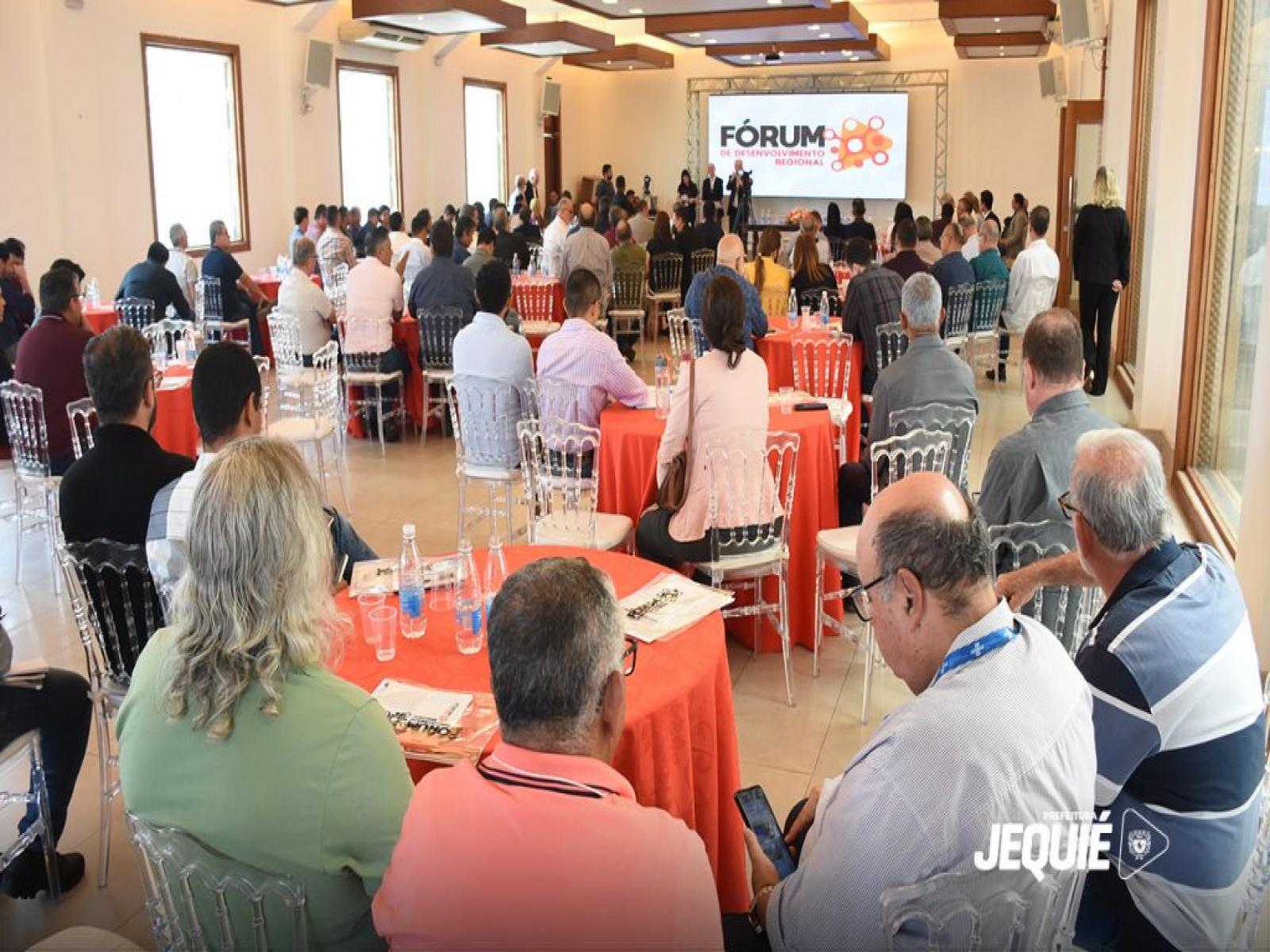 Prefeitura de Jequié e entidades representativas da indústria e comércio promovem Fórum de Desenvolvimento Regional
